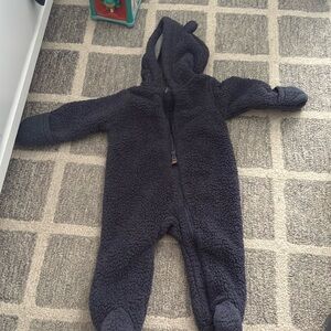 Fleece bear suit for baby